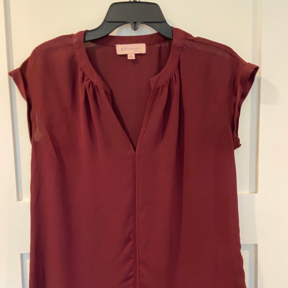 Flowy V-neck sleeveless top